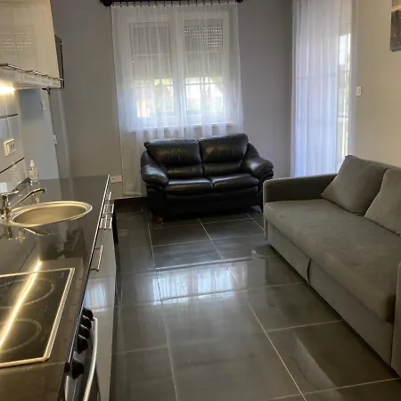 Eva Apartmanhaz Apartament Balatonlelle