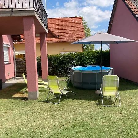 Eva Apartmanhaz * Balatonlelle