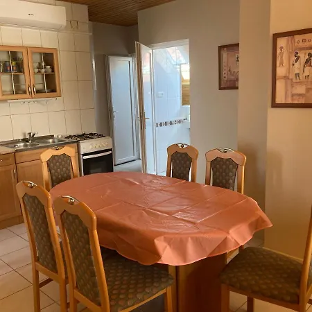 Apartment Eva Apartmanhaz