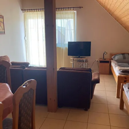 Eva Apartmanhaz * Balatonlelle