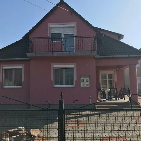 Eva Apartmanhaz Balatonlelle