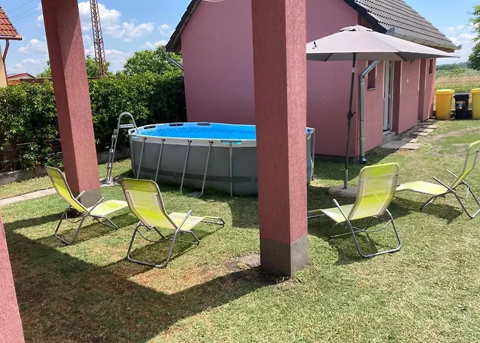 Eva Apartmanhaz Апартаменты *