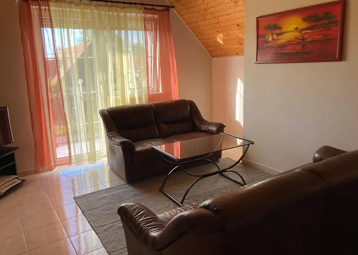 Eva Apartmanhaz